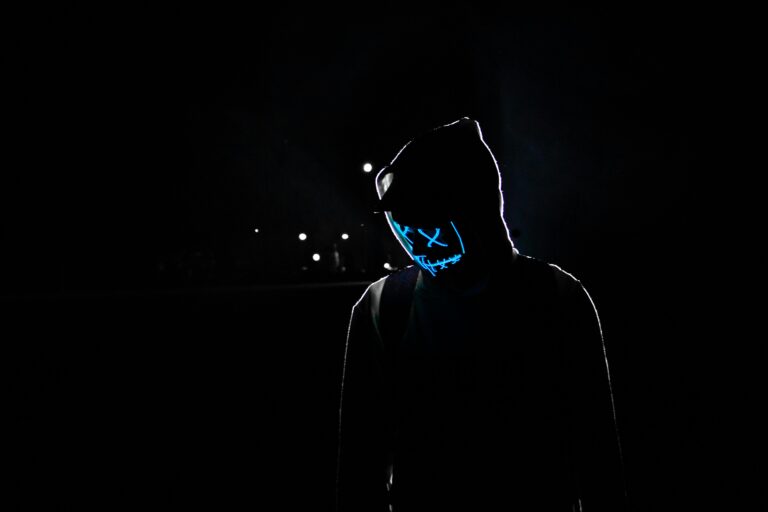 Allerta Sviluppatori: 1 Pacchetto AI su 5 è Falso (Slopsquatting)