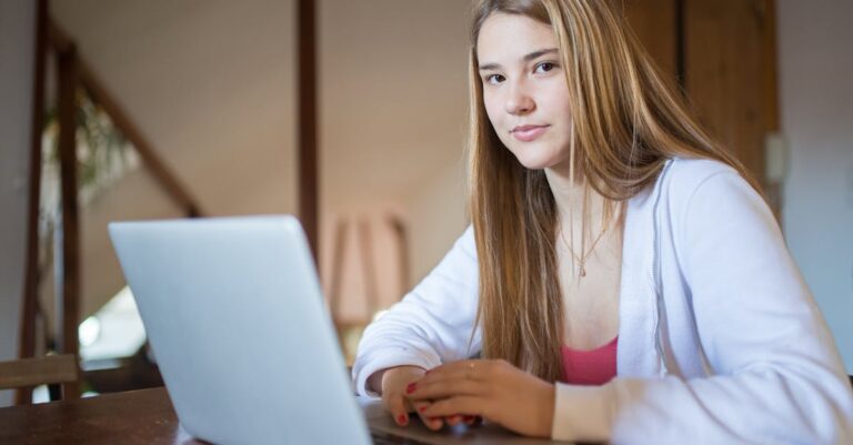 Clonazione vocale in 10 secondi: Fish Audio S1 sfida ElevenLabs sul prezzo.