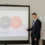 Claude si integra in Excel e PowerPoint: i plugin Anthropic abilitano workflow cross-app