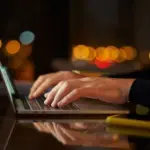 Usa accusa la Cina: rubate le intelligenze artificiali a colpi di milioni di query